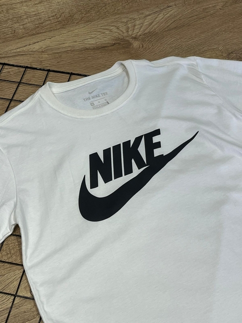 CAMISETA NIKE