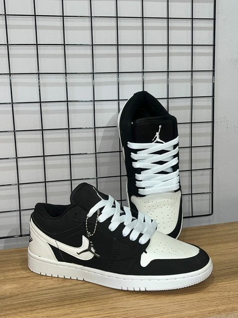 TÊNIS NIKE JORDAN