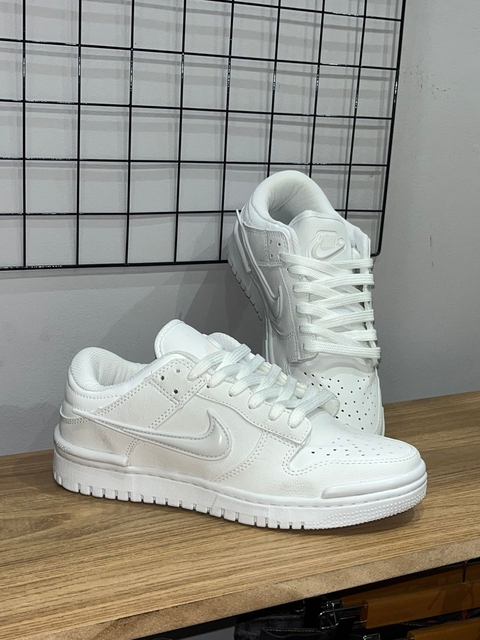 NIKE DUNK TWIST BRANCO