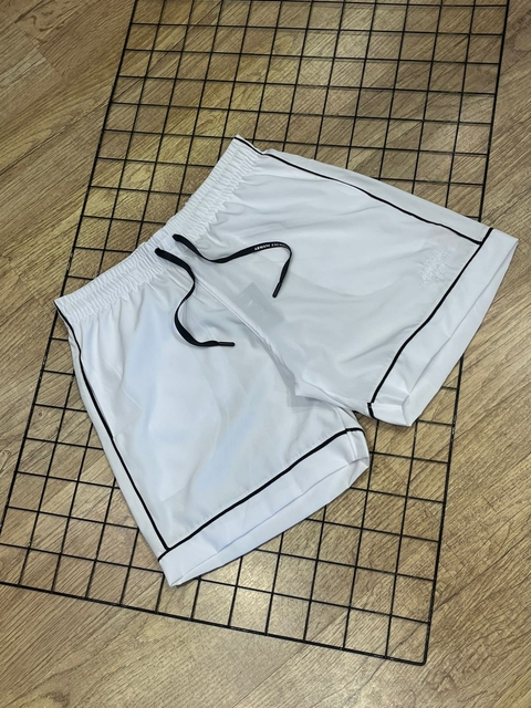 Bermuda armani Branca
