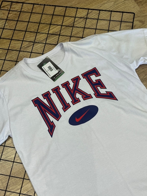 CAMISETA NIKE BRANCA