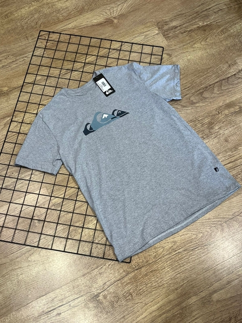 CAMISETA QUIKSILVER CINZA