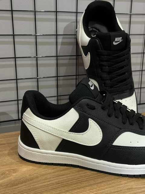 TÊNIS NIKE CURT VISION PANDA