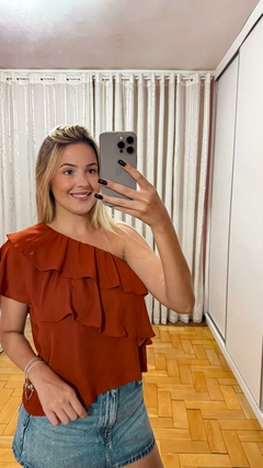 Blusa Um Ombro Só Babados - Julia Loyacono Store