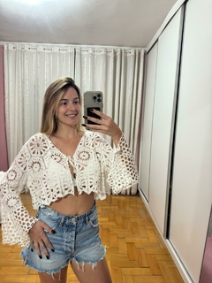 Bolero de Crochê Curto com Manga Flare - comprar online