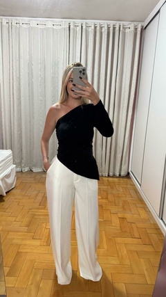 Calça Pantalona Alfaiataria na internet