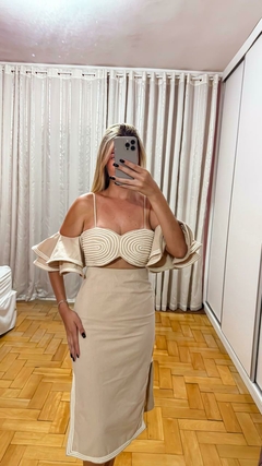 Vestido Midi Bege com Cordão na internet