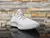 Adidas AD Yeezy 350 en Grey en internet