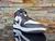 Nike Air Jordan 1 Mid en Holograma en Panda en internet