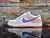 Nike SB Dunk Low RAYSSA'S en Pure Platinum and Vivid Purple - comprar en línea