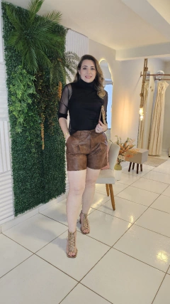 Shorts Curto de PU - Sôlinda Boutique