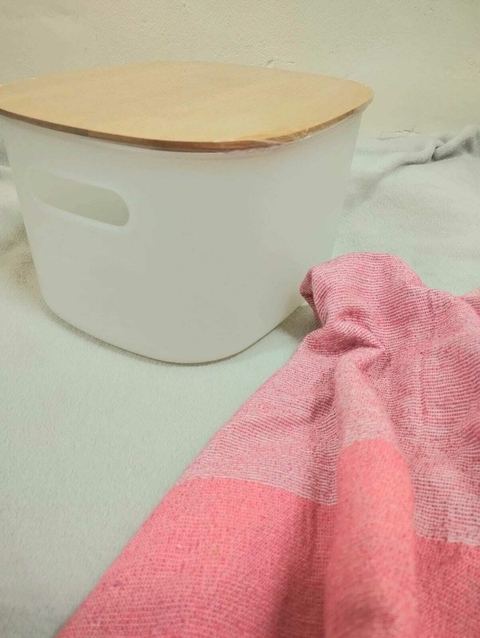 CANASTO TRASLÚCIDO CON TAPA