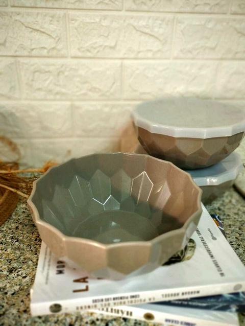 BOWL GRANDE FACETADO CON TAPA