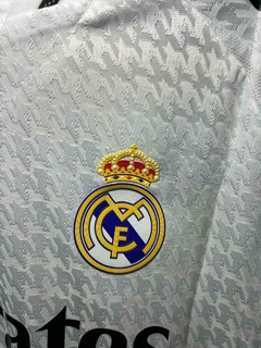 Real Madrid 24/25 Mbappe - Linea de 3