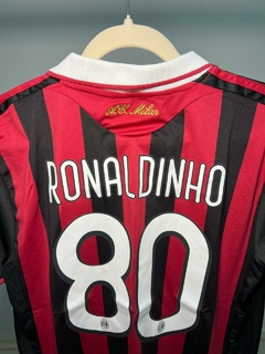 Milan 2009/10 Ronaldinho en internet