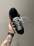 Campus bad bunny (preto/branco)