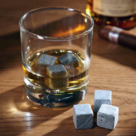 kit com 12 Cubo De Gelo Em Pedra-sabão - Para Whisky, Cachaça E Bebidas