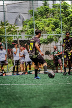 Moura | ★★★★★