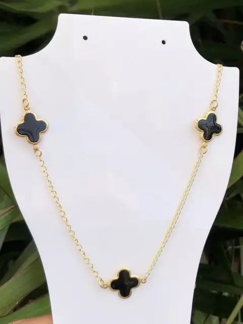Colar de Trevo Preto Folheado em Ouro 18k