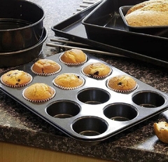 Molde de Teflón Para Muffins x12