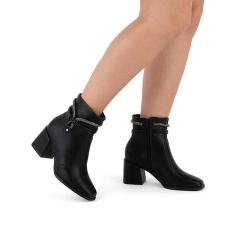Bota Feminina Moleca Cano Baixo Salto Médio Strass Preto