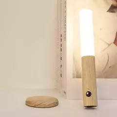Luminária de LED c/ Sensor de Movimento na internet