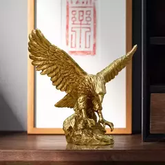 Escultura Águia Real na internet