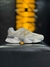 Tênis New Balance 9060 Off White/Ouro - comprar online