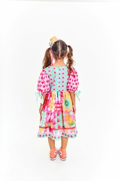 VESTIDO A FESTA VAI COMECAR BALANCE VERDE E ROSA 62296 - Loja Amorê