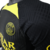 Camisa Paris Saint-Germain Treino 23/24 - Jogador Jordan Masculina - Preta com detalhes em amarelo