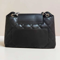 Bolsa Envelope Matelassè Média em PU com alça corrente - V&V Finder na internet