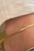 Tornozeleira Dourada Flat Minimalista Banhada a Ouro - comprar online