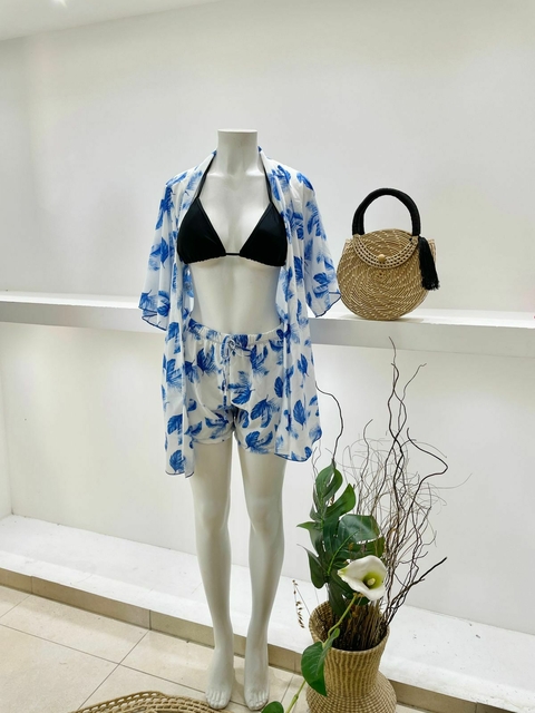 KIMONO FLORAL BRANCO COM AZUL - SHORT COM ELÁSTICO