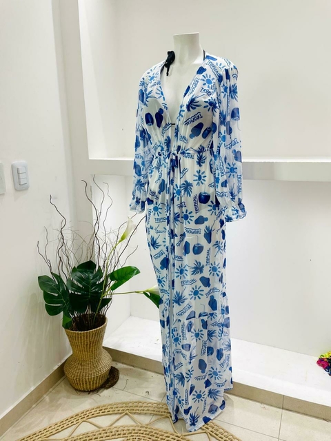 SAÍDA LONGA EM TULE TROPICAL