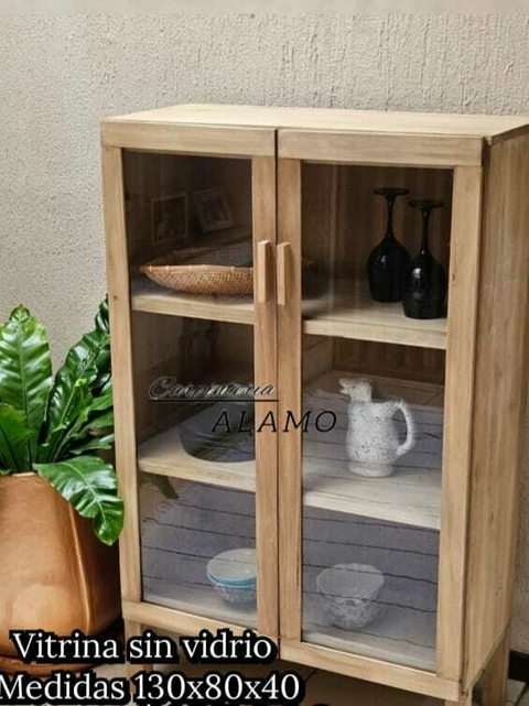 Vitrina de álamo