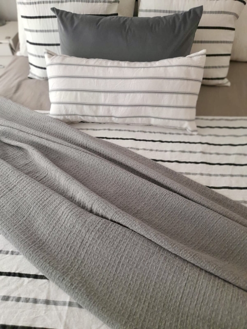 Pie de cama waffle - gris - comprar online