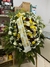 Coroa Fúnebre com Flores do Campo e Rosas – Homenagem com Amor e Respeito - loja online