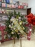 Coroa Fúnebre com Flores do Campo e Rosas – Homenagem com Amor e Respeito - comprar online