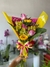 RAMALHETE DE ROSAS - Amor, Carinho e Estilo em Cada Ramalhete Ramalhete de Flores Naturais – Simples, Sofisticado ou Personalizado: Você Escolhe! - IMPACTO