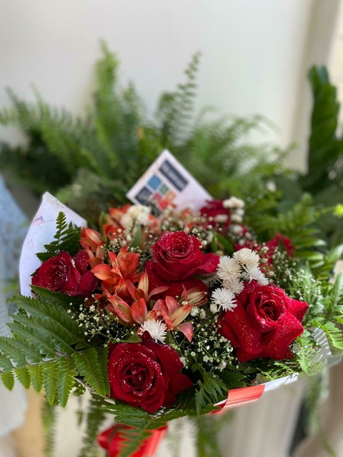 Buquê de Rosas Vermelhas Naturais – De 6 a 30 Rosas - comprar online
