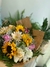 Buquê Misto com Girassol e Rosas Naturais – Um Presente que Encanta com Cores e Emoção