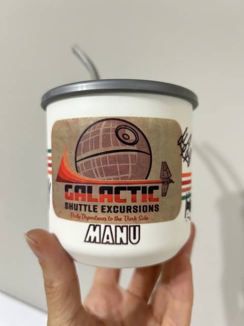 Mate Viajero y Bombilla con disco saca Yerba - Star Wars Retro - comprar online
