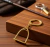 Chaveiro Estribo Dourado Premium
