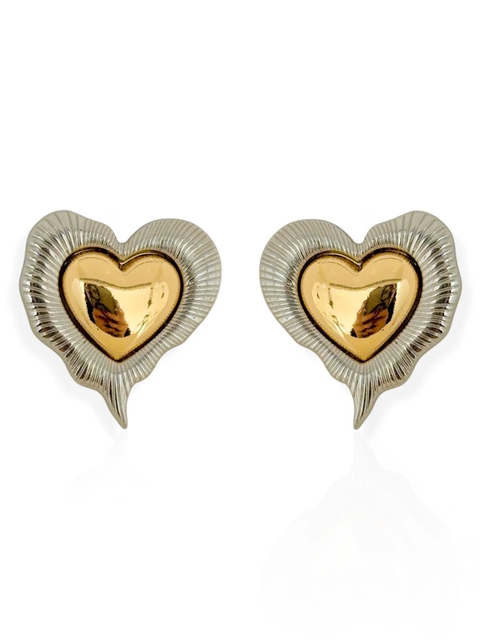 Brinco coração orgânico folheado a ouro 18k