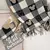 Imagem do Cachecol Feminino Disney Mickey – Flanela Macia | 200x70cm | Kawaii | Inverno Quente
