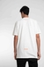 Camiseta "RAVE" off white na internet
