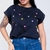 Blusa Tshirt preta de Corações Coloridos bordados com manga japonesa dobrada.