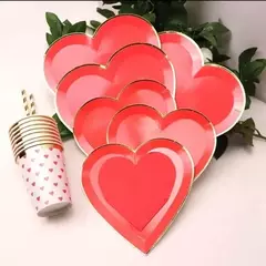 Plato Corazón Rojo c/Borde Dorado