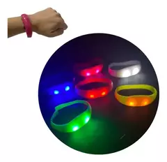 PULSERA DE GOMA LED en internet