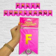 Banderin de Feliz Cumpleaños Fluo en internet